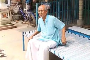 নদিয়ায় ‘পুরুষ অন্নপূর্ণা’র খোঁজ, গ্রামীণ চিকিৎসকের অ্যাকাউন্টে ঢুকল টাকা