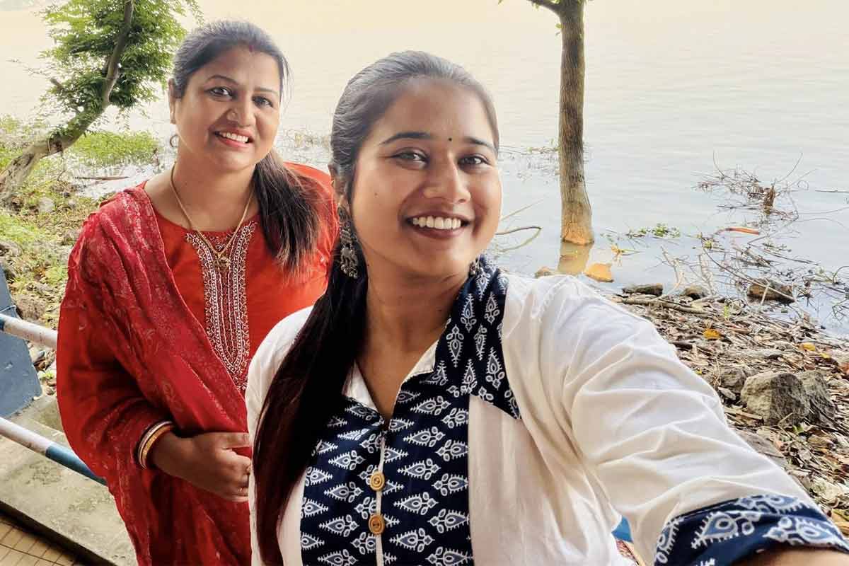‘তিলে তিলে মরবি’, প্রয়াত কনটেন্ট ক্রিয়েটার সায়নীর ‘প্রেমিক’কে তোপ সন্তানহারা মায়ের