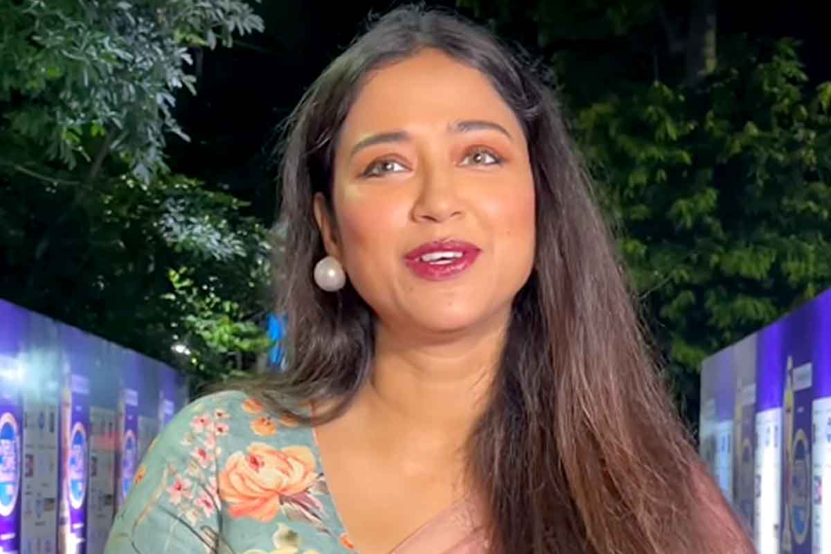 মা হচ্ছেন সোহিনী! জল্পনার মাঝে প্রথমবার মুখ খুলে নায়িকা বললেন, ‘ওটা আমাদের অধিকার…’