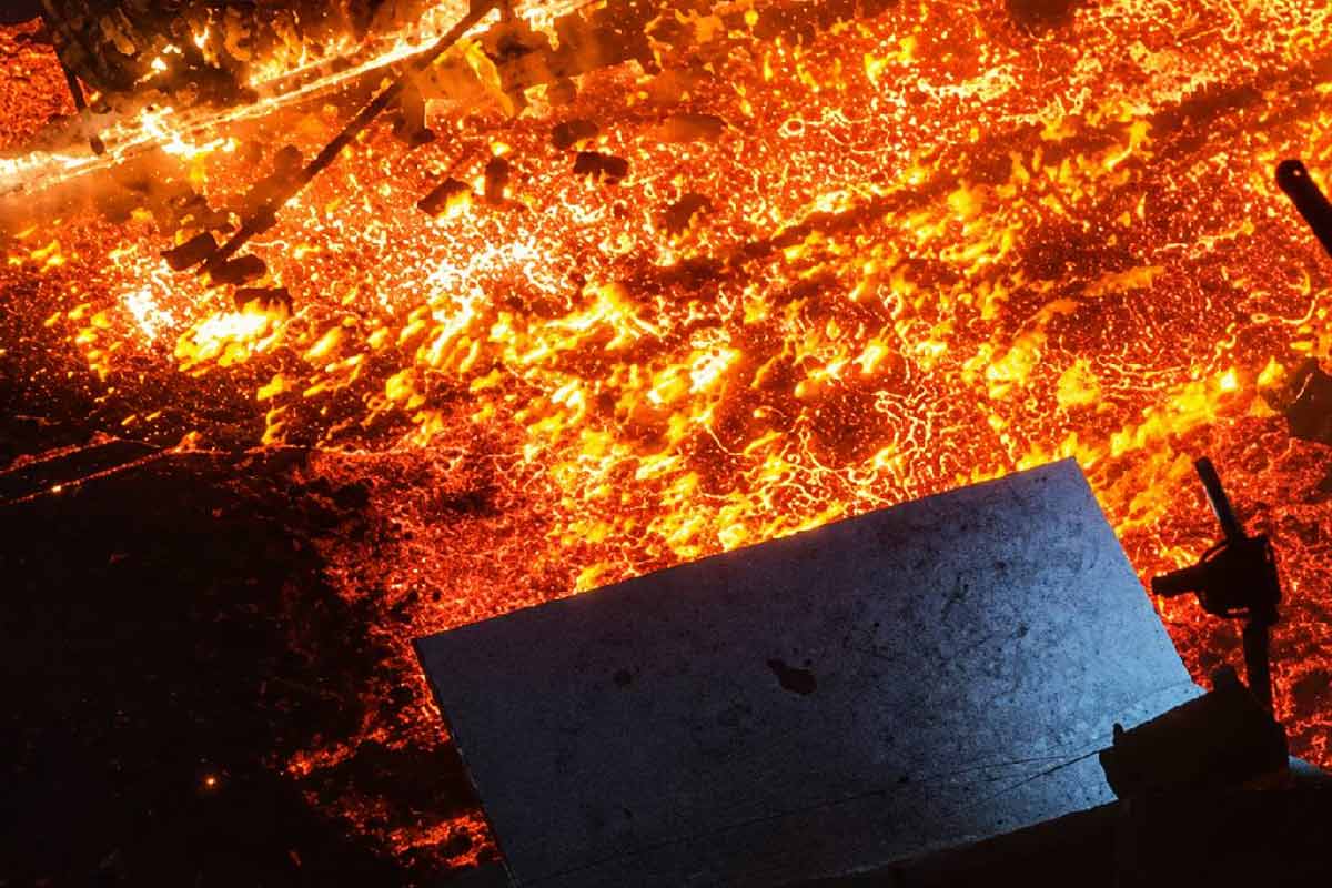 বিশাখাপত্তনমের স্টিল প্লান্টে মর্মান্তিক, ১৬০০ ডিগ্রির গলিত লোহায় পুড়ে মৃত ৮ শ্রমিক