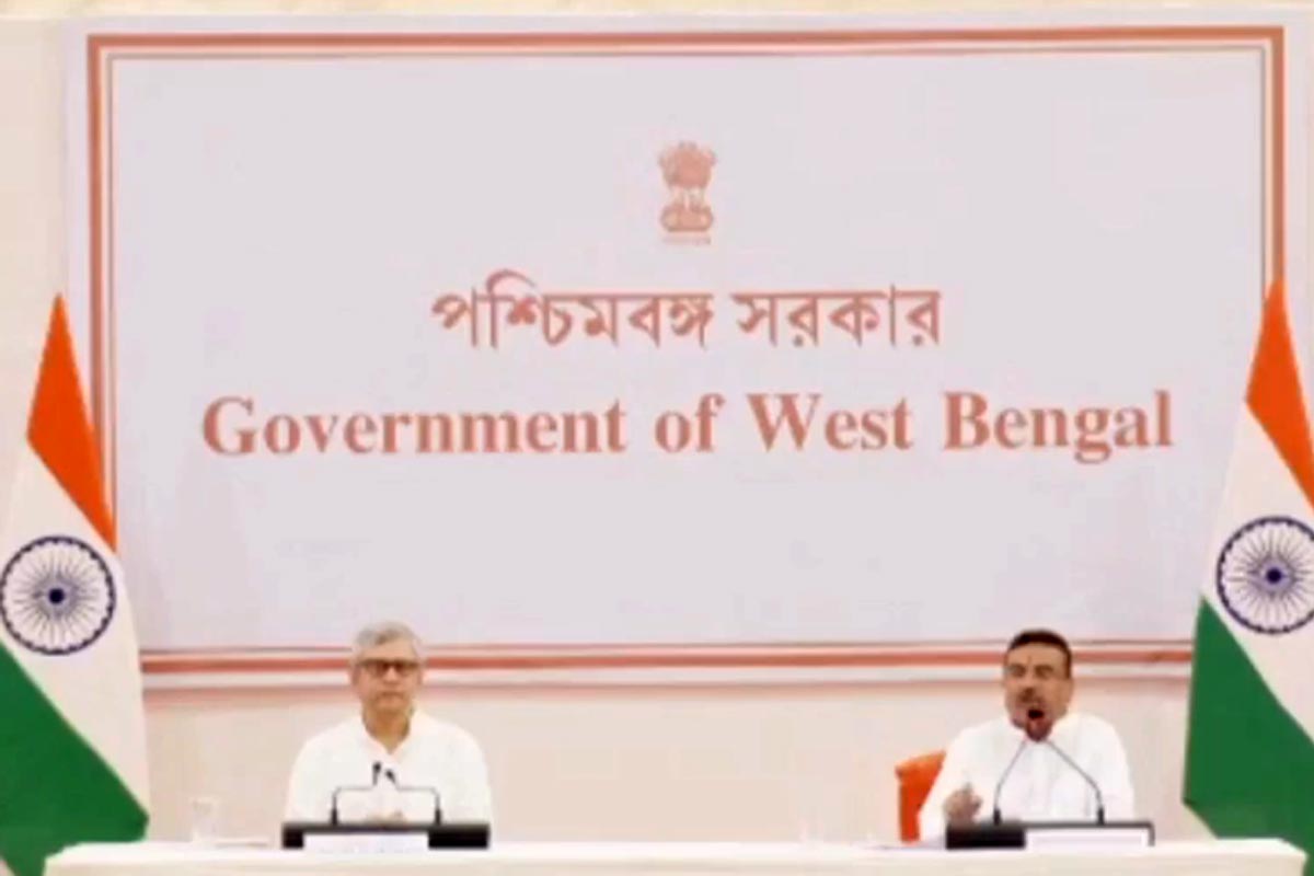 ‘রেল মানচিত্রে জুড়বে গোটা বাংলা’, নবান্নে রেলমন্ত্রীর সঙ্গে বৈঠকে ‘গ্রিন সিগন্যাল’ শুভেন্দুর