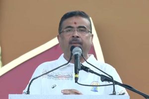 বঙ্গে যোগ ফেরানোয় মোদিকে ধন্যবাদ শুভেন্দুর, রেড রোড থেকে বিঁধলেন পূর্ব সরকারকেও