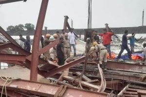 বিপর্যয়ের ৭২ ঘণ্টা পার, তারাতলায় উদ্ধারকাজ আপাতত শেষ, ঘটনাস্থলে পুলিশের কড়া পাহারা