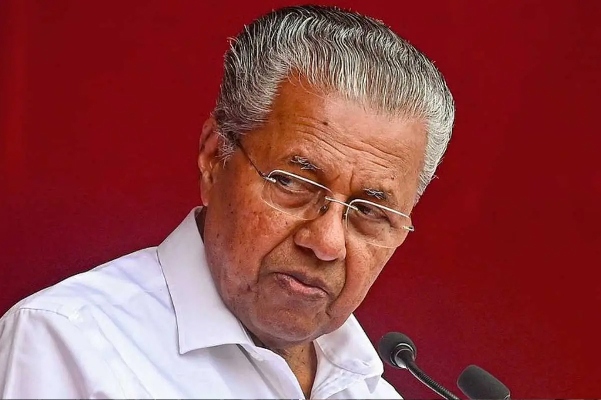 প্রাক্তন মুখ্যমন্ত্রী বিজয়নের চালককে মারধর! কাঠগড়ায় কেরল পুলিশ