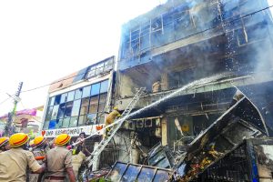 সকালেই মায়ের সঙ্গে ফোনে কথা, সন্ধ্যায় লখনউয়ের ‘জতুগৃহে’ ঝলসে মৃত্যু কলকাতার যুবতীর