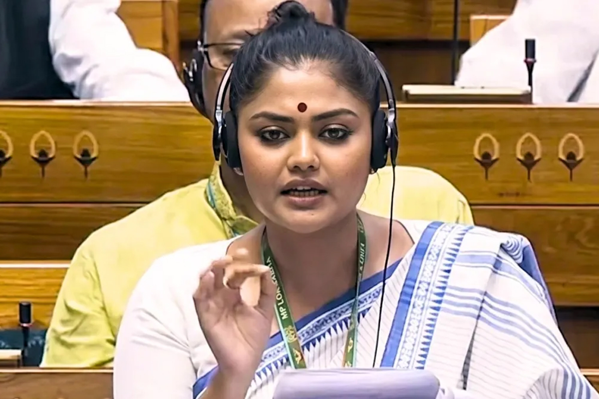 এবার বিদ্রোহী দলে নাম লেখাচ্ছেন অভিষেকের ‘সেনাপতি’ সায়নী! দিল্লি দরবারে তুঙ্গে জল্পনা