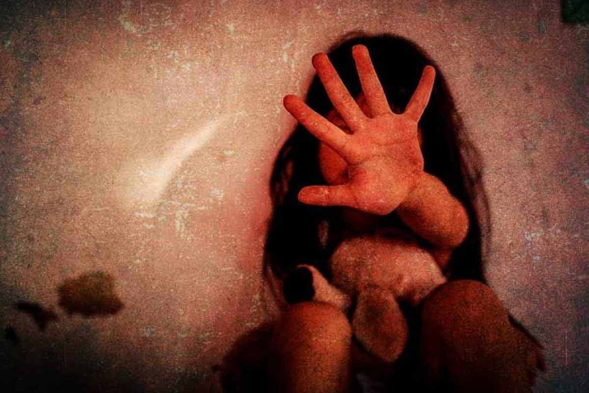 ফের শিশুকে ‘ধর্ষণ’-‘খুন’, স্বামীর সামনে স্ত্রীকে নির্যাতন! ‘সামাজিক ব্যধি’র ওষুধ খুঁজছে বাংলাদেশ সংসদ