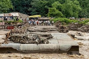 উত্তরে বৃষ্টি-বিপর্যয়ে চালু হেল্পলাইন, লাগাতার বর্ষণে শঙ্কা বাড়াচ্ছে ভয়ের ভুটান