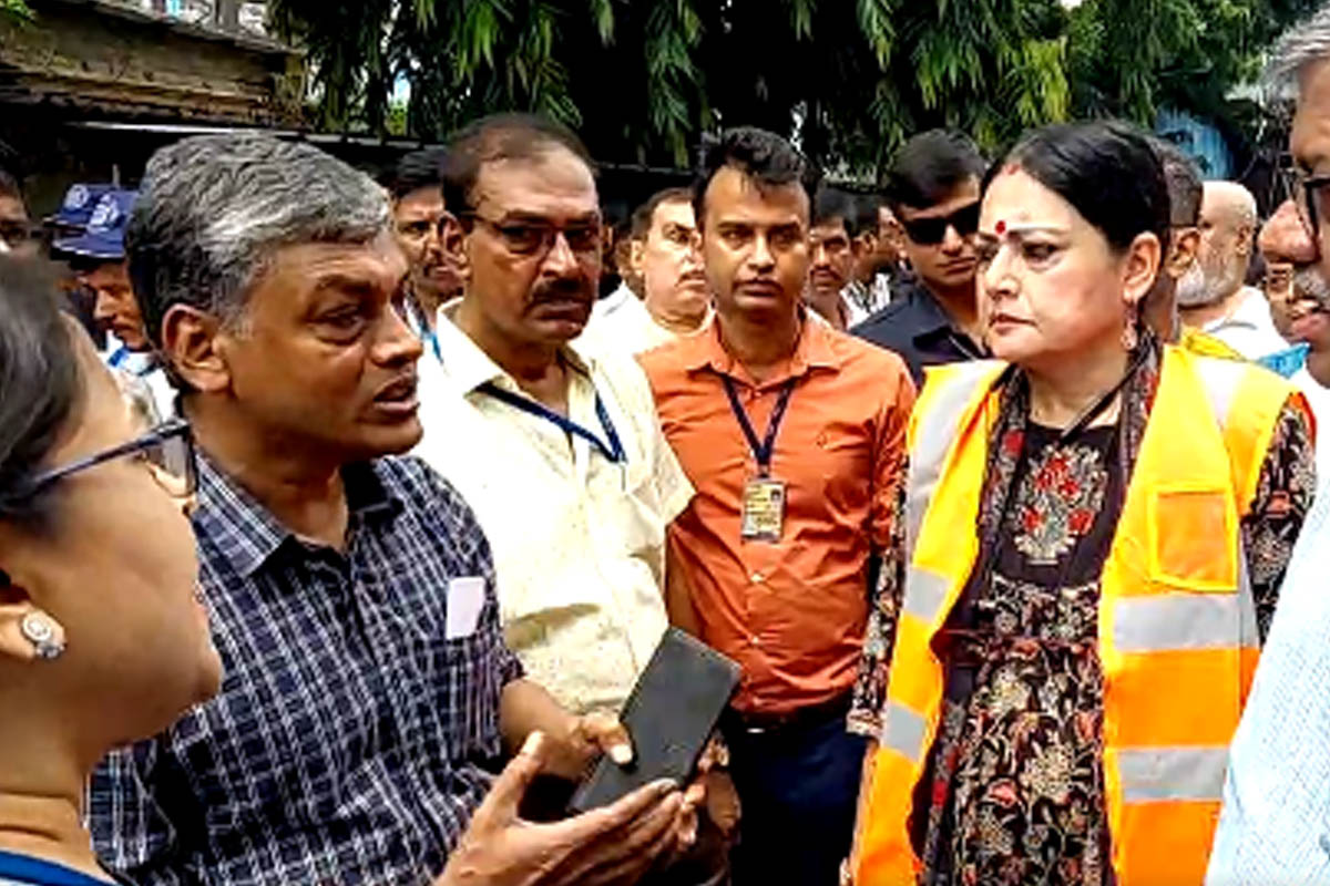 Agnimira Paul at Gariahat market