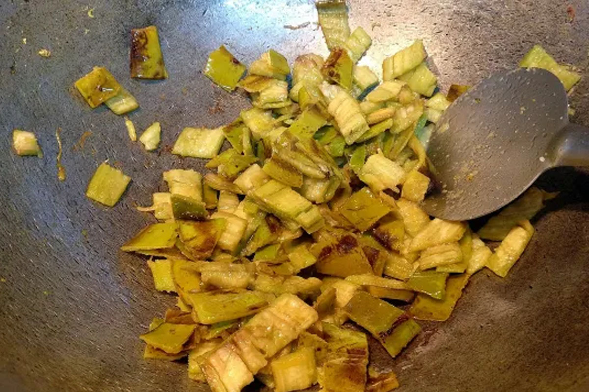 recipe for unique raw banana peel chutney