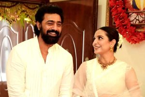 ‘ভালোবাসা একবার হলে, তাকে ছাড়া থাকা যায় না’, শুভশ্রীকে আগলে অতীত প্রেম উসকালেন দেব!