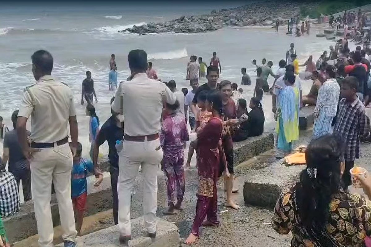 দিঘার সৈকতে মর্মান্তিক দুর্ঘটনা, স্পিডবোটের আঘাতে ছিন্নভিন্ন শরীর, মৃত্যু পর্যটকের