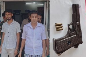 তোলা রুখতে দুবরাজপুরে হিরো পুলিশ, ফিল্মি কায়দায় ২ বন্দুকবাজ তৌফিক ও জামালকে পাকড়াও
