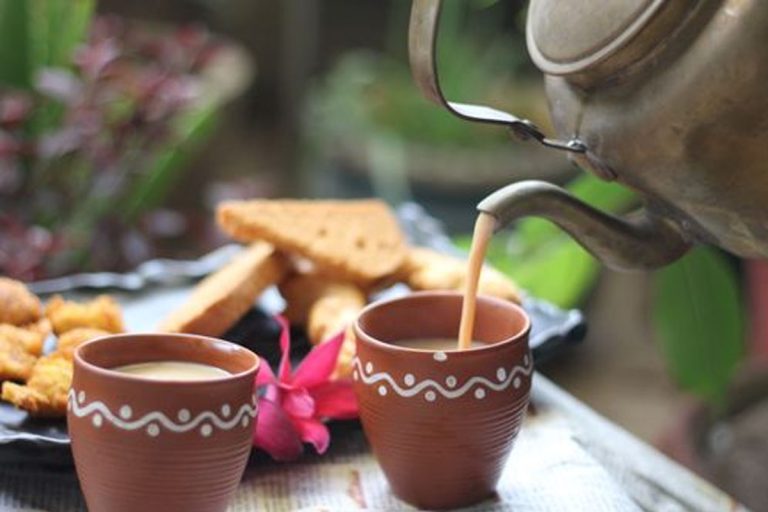 বর্ষায় চায়ের সঙ্গে বিস্কুট বেমানান, ঝটপট বাড়িতেই বানিয়ে নিন সহজ ৫ স্ন্যাকস