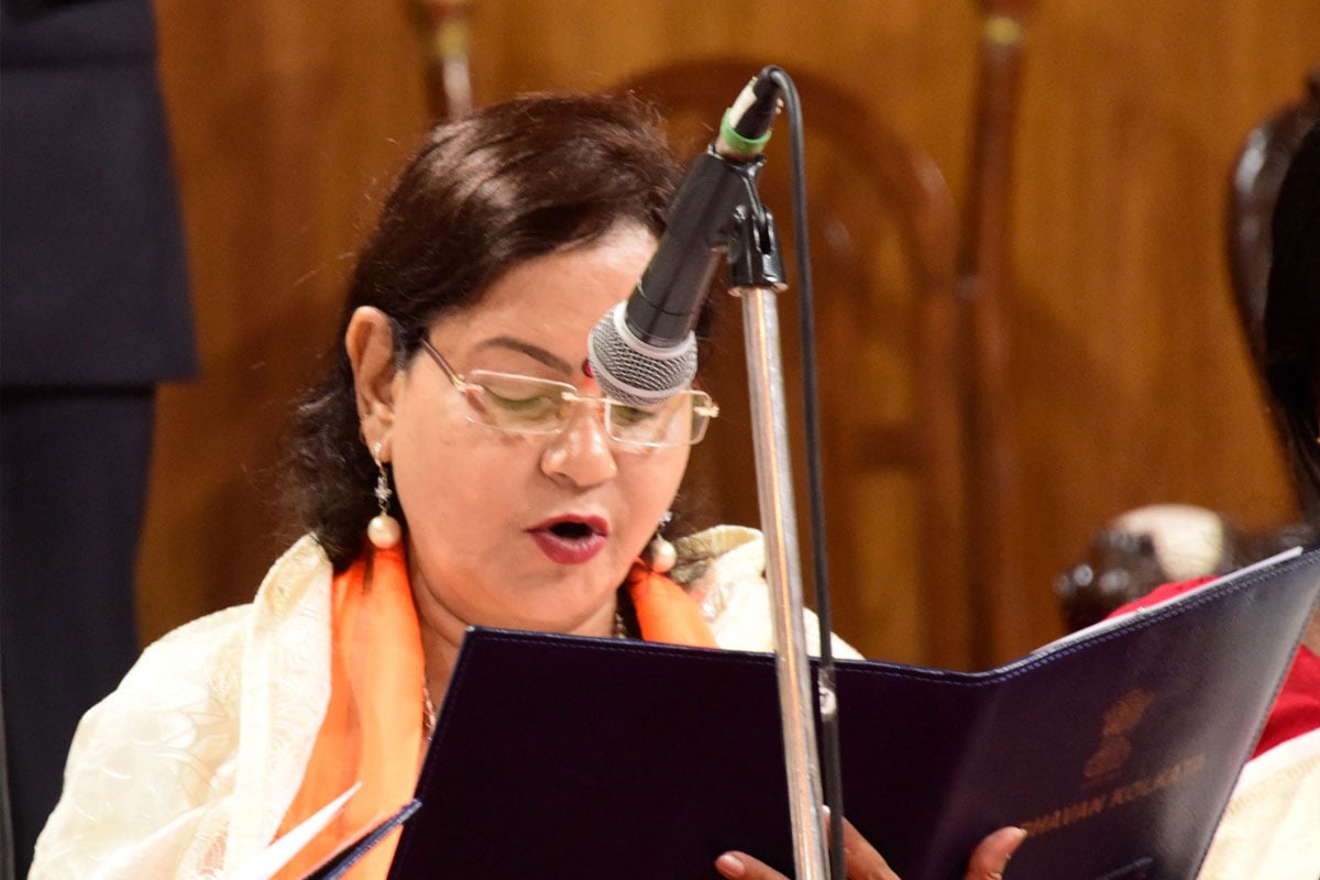 মা ছিলেন বুদ্ধবাবুর আমলে মন্ত্রী, কন্যা গার্গী এবার শুভেন্দুর মন্ত্রিসভায়