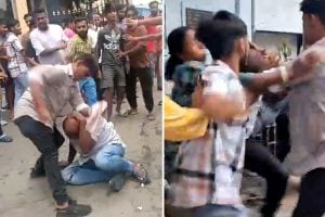 পুরসভার নথি চুরির চেষ্টা! হালিশহরে তৃণমূলের প্রাক্তন চেয়ারম্যানের ভাইকে রাস্তায় ফেলে মার, জুতোপেটা