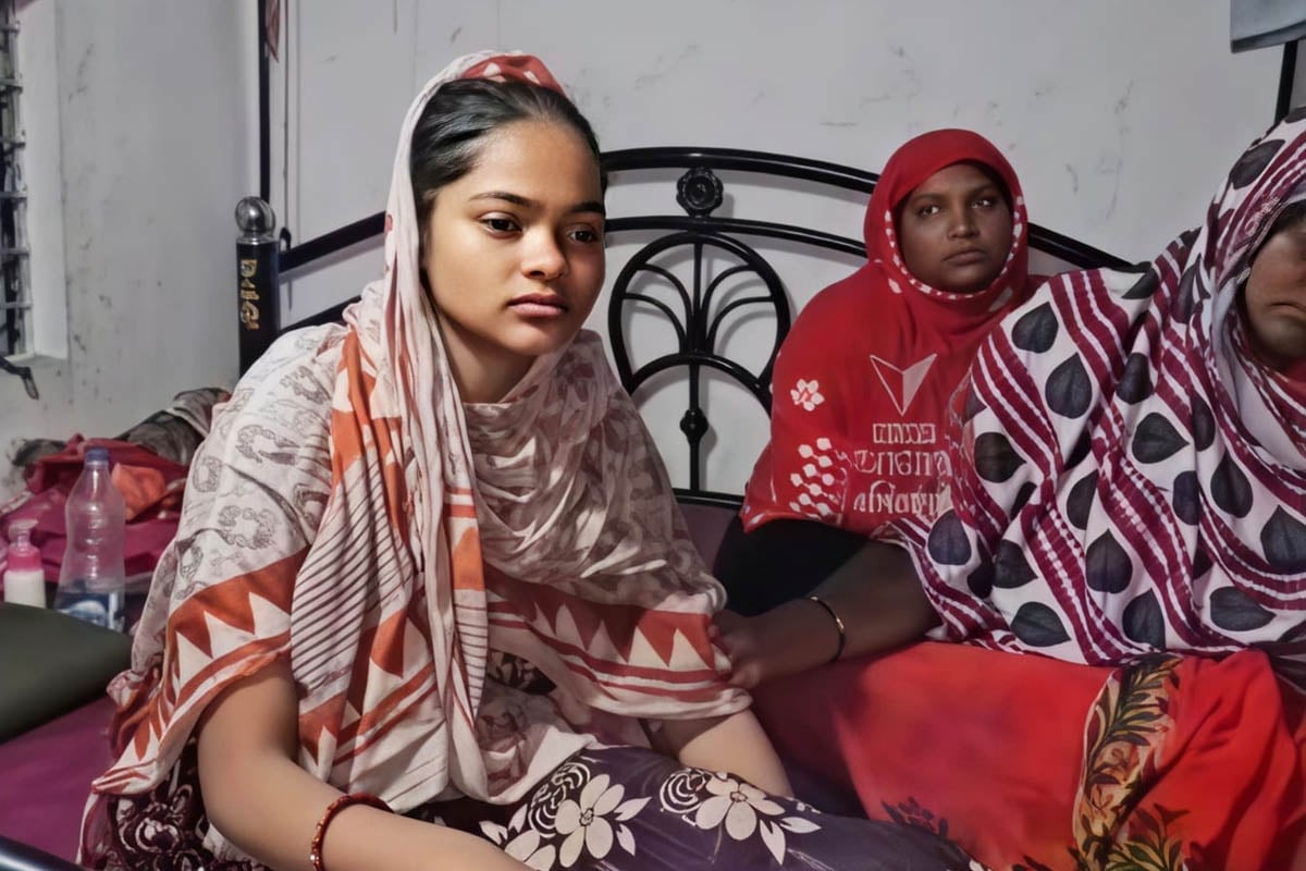 হাসনাবাদে হাড়হিম ঘটনা! বাড়ির পাশের পুকুর ভাসছে দু’মাসের শিশু, খুনের অভিযোগ সন্তানহারা মায়ের