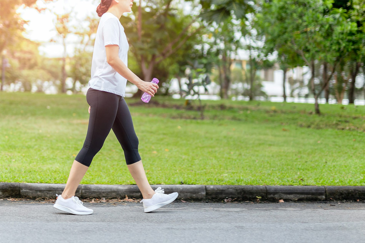 Yoga vs Walking for Diabetes: Discover how both help control blood sugar and boost metabolic health.