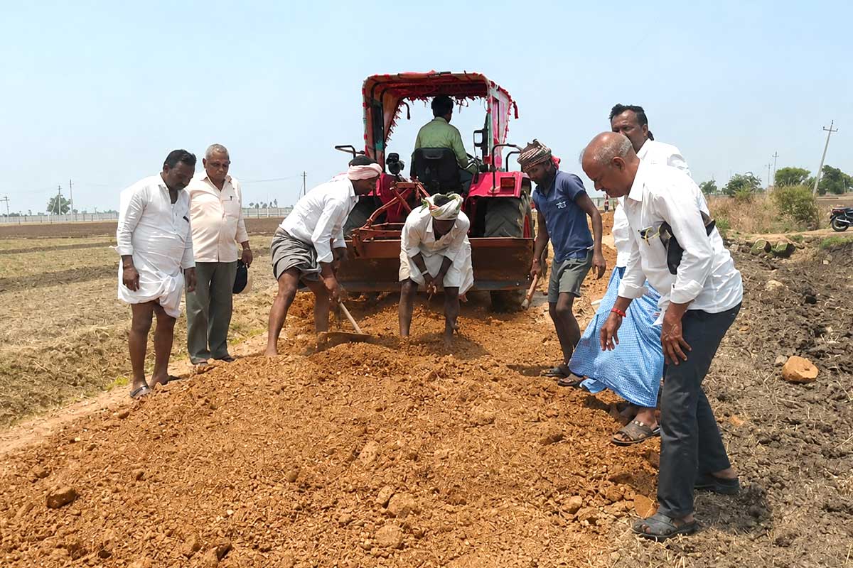 Karnataka farmers pool Rs 3 lakh to repair 3.5-km road