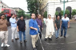রাস্তা আটকে একুশের মঞ্চের মাপজোক, দোলা-কুণালদের বিরুদ্ধে হেয়ার স্ট্রিট থানায় এফআইআর