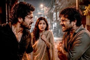 বিবাহিত তরুণীর দুই প্রেমিক! প্রেমের দখল নিয়ে তুমুল সংঘর্ষে কাটা গেল একজনের হাত