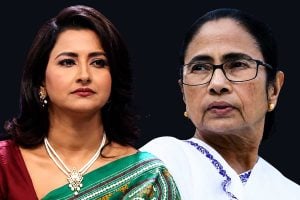 রাজ্যজুড়ে ধোঁয়া উড়িয়ে ‘দিদি’ মমতার কুইন্টাল কুইন্টাল প্রশংসা, নিজের ‘দাম’ বোঝাতে কোন কোন বিতর্কে জড়ান রচনা?