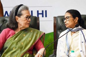 ভিত্তিহীন গুজব! তৃণমূলের সঙ্গে সংযুক্তিকরণের জল্পনা ওড়াল কংগ্রেস