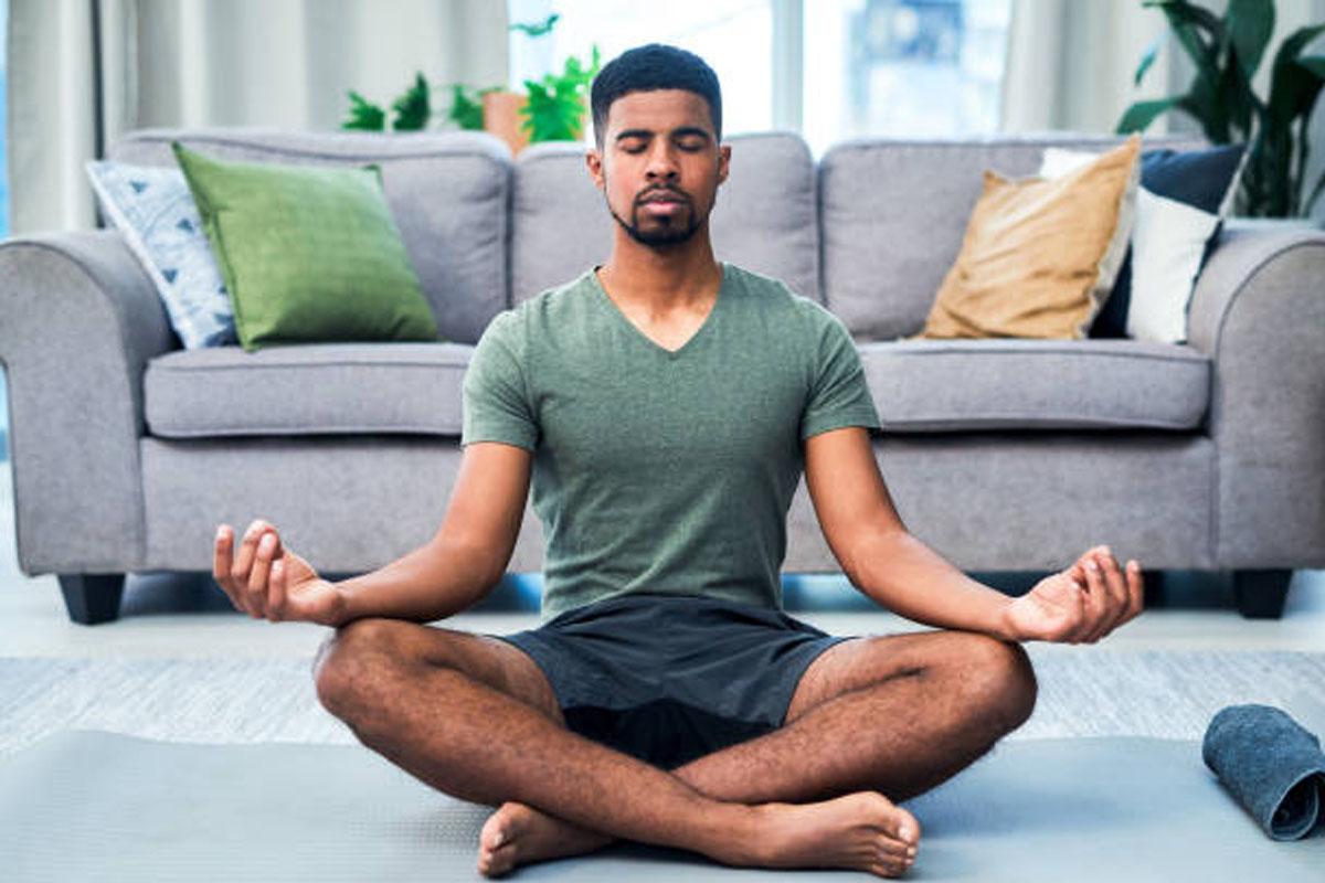 Discover the meditation benefits of just one minute a day.