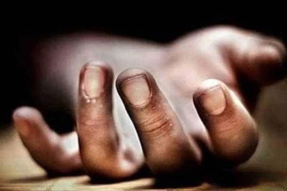 স্বামীকে শ্বাসরোধ করে খুন, ‘কাজ হয়ে গেছে’, পথের কাঁটা সরিয়ে তরুণীকে ফোন প্রেমিকের