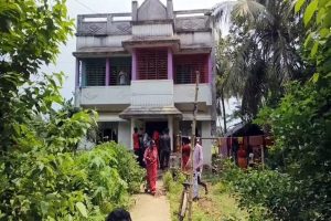 ১০০ দিনের কাজে জব কার্ড নিয়ে দুর্নীতি! সুপারভাইজারকে আটকে রেখে বিক্ষোভ নন্দীগ্রামে