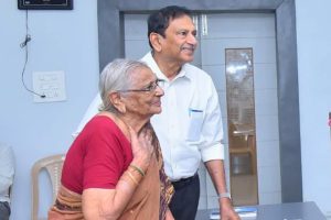 এই দেশেতে জন্ম যেন এই দেশেতেই মরি… মার্কিন নাগরিকত্ব ত্যাগ, ভারতীয় হলেন ৯৪-এর বৃদ্ধা!