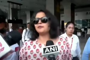 ‘চাড্ডা নই…’, সায়নীকে তাঁর মন্তব্যই মনে করালেন সাংবাদিক, কী জবাব ‘বিদ্রোহী’ তৃণমূল সাংসদের?