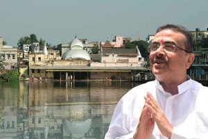 মাথায় ছিলেন ফিরহাদ, সেই তারকেশ্বর উন্নয়ন পরিষদ ভেঙে প্রশাসক বসাচ্ছে শুভেন্দু সরকার