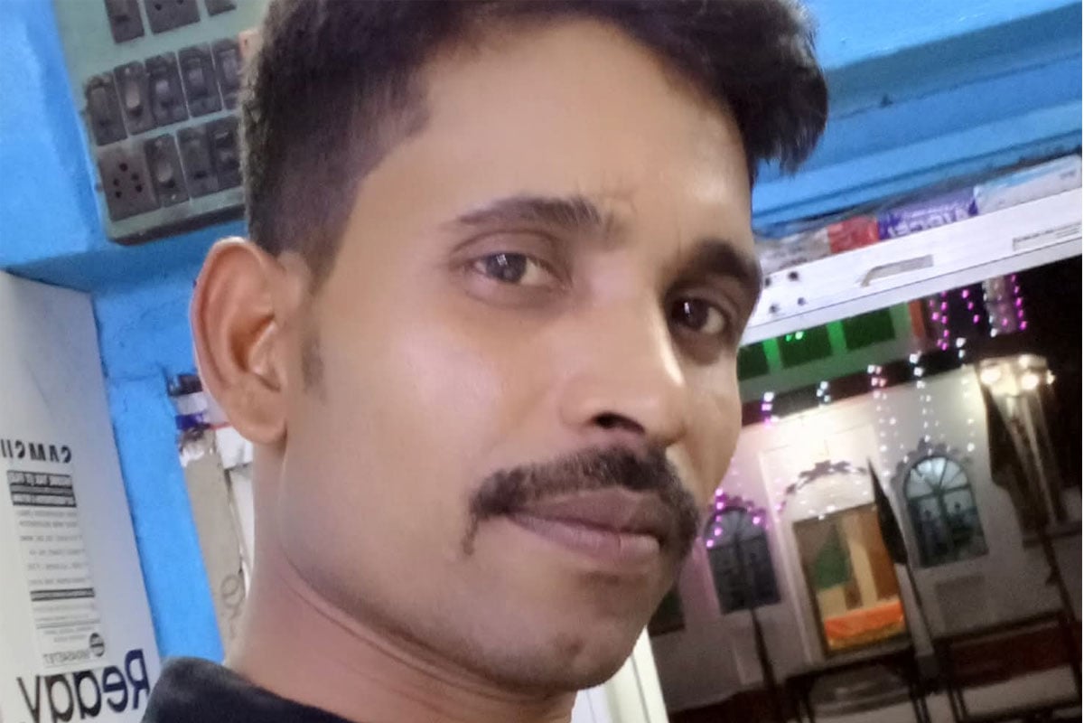 সাতে-পাঁচে থাকত না পাপ্পু, তারাতলায় বিপর্যয়ে রোজগেরে ছেলেকে হারিয়ে শোকে পাথর পরিবার