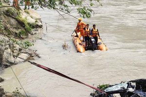 ধসে তিস্তায় গাড়ি, দু’দিন পর উদ্ধার ৫ বছরের শিশু-সহ একই পরিবারের ৪ জনের দেহ