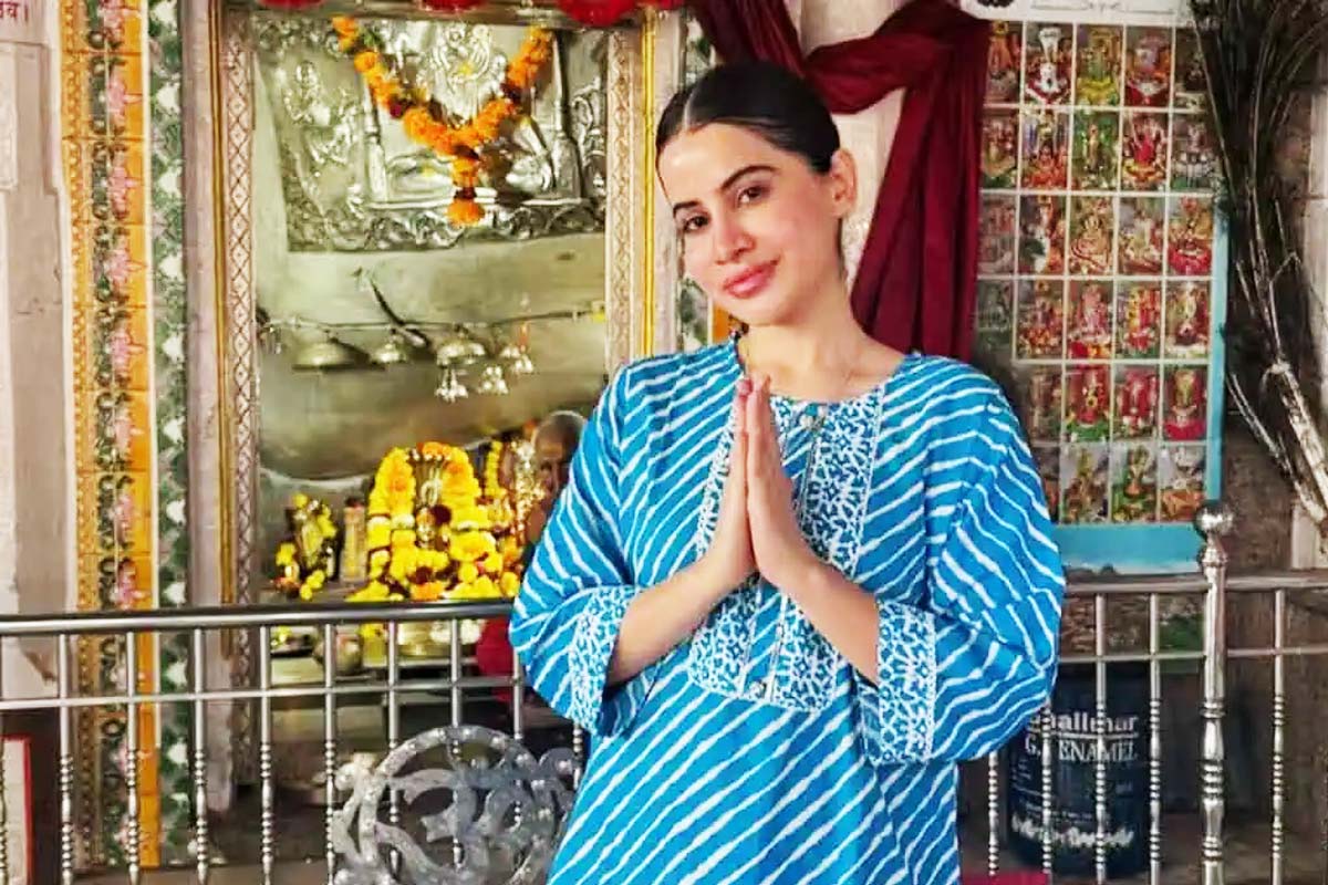 ইসলাম ত্যাগ করে ‘ভরদ্বাজ’ হলেন উরফি! বিতর্কের মুখে কী জবাব ইনফ্লুয়েন্সরের?