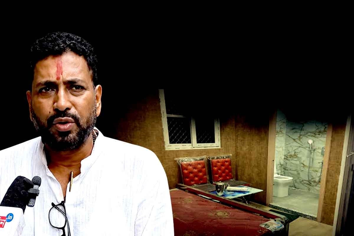 রুচিহীন তৃণমূল, ‘কলেজের ইউনিয়ন রুম, নেতার বেডরুম’!