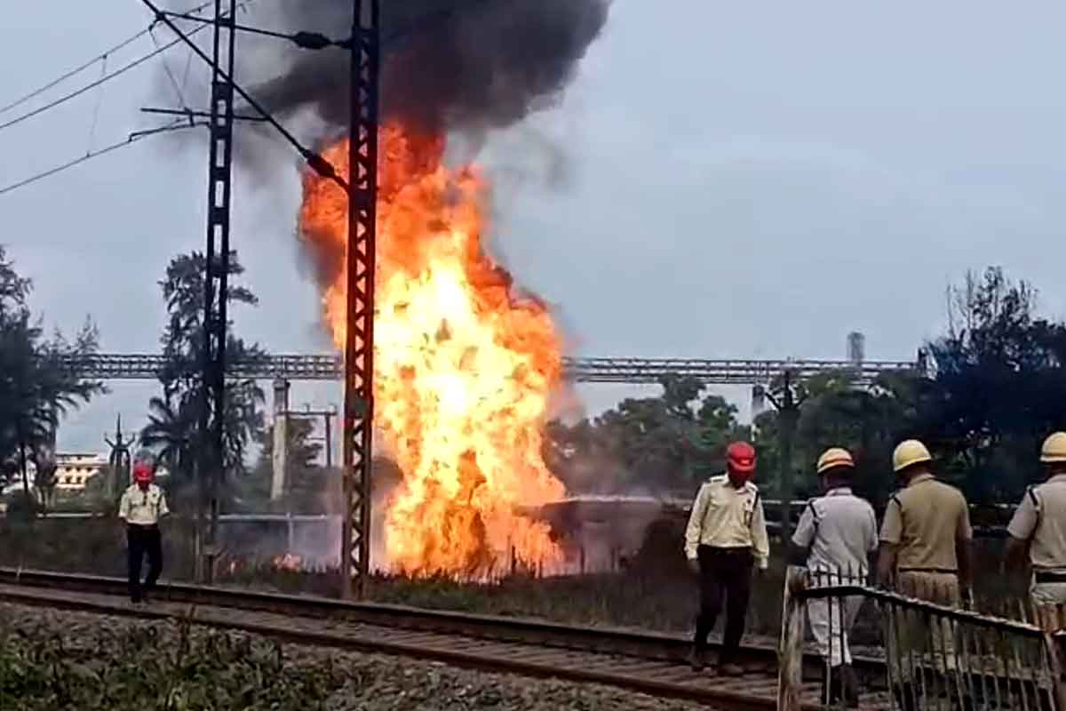 Haldia Petrochemicals Pipeline Fire Disrupts Train Services
