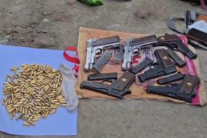 ২ কয়লা মাফিয়াকে নিয়ে তল্লাশি এসটিএফের, বিরাট অস্ত্রভাণ্ডারের খোঁজ ইসিএলের পরিত্যক্ত আবাসনে!