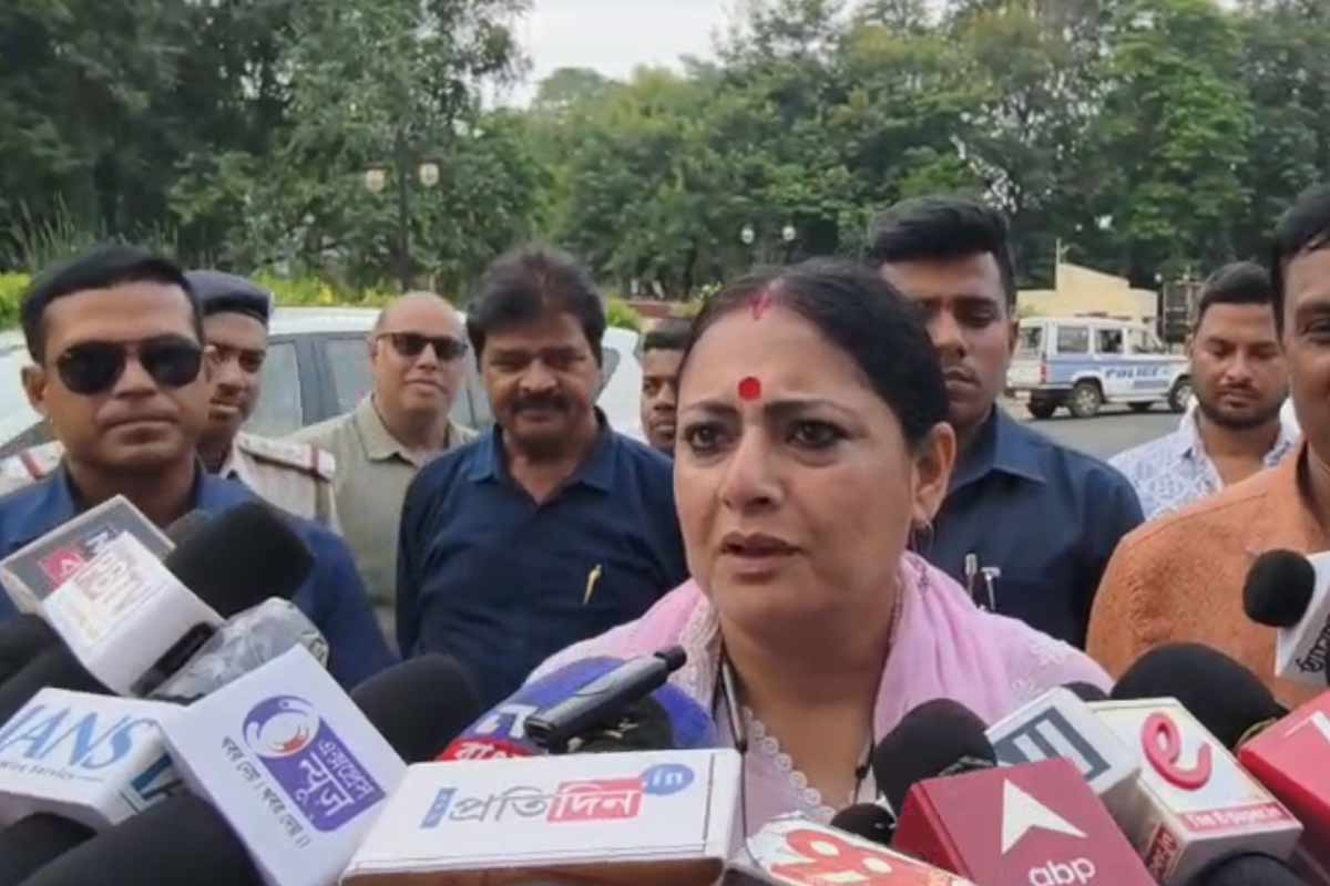 ‘টুকরে টুকরে গ্যাং, টিএমসি থেকে টিটিজি’, ২১ জুলাই একাধিক অনুষ্ঠান নিয়ে কটাক্ষ অগ্নিমিত্রার