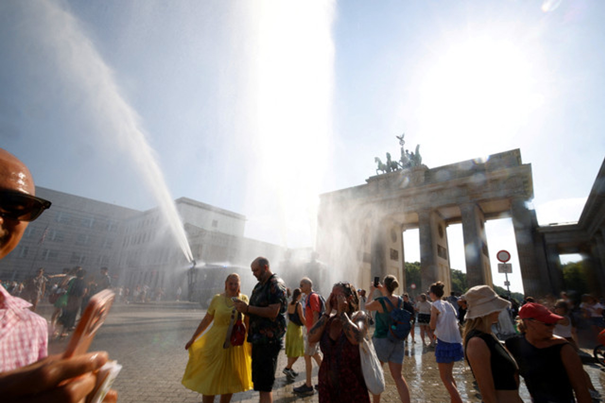 Can Water Cannons Prevent Heatstroke? The Science Behind Berlin’s Cooling Strategy