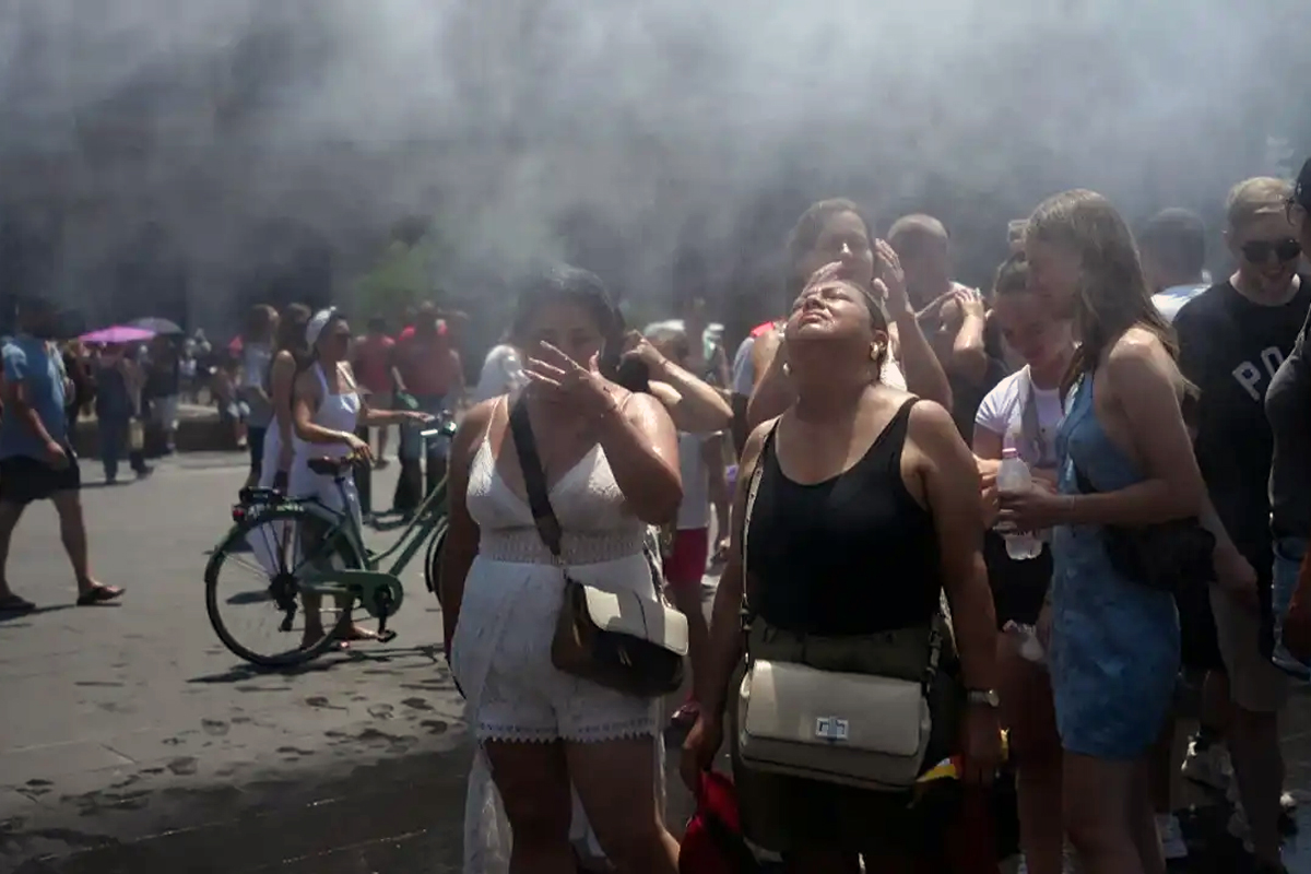Berlin Uses Water Cannons to Beat Heatwave: Do They Really Reduce Heatstroke Risk?