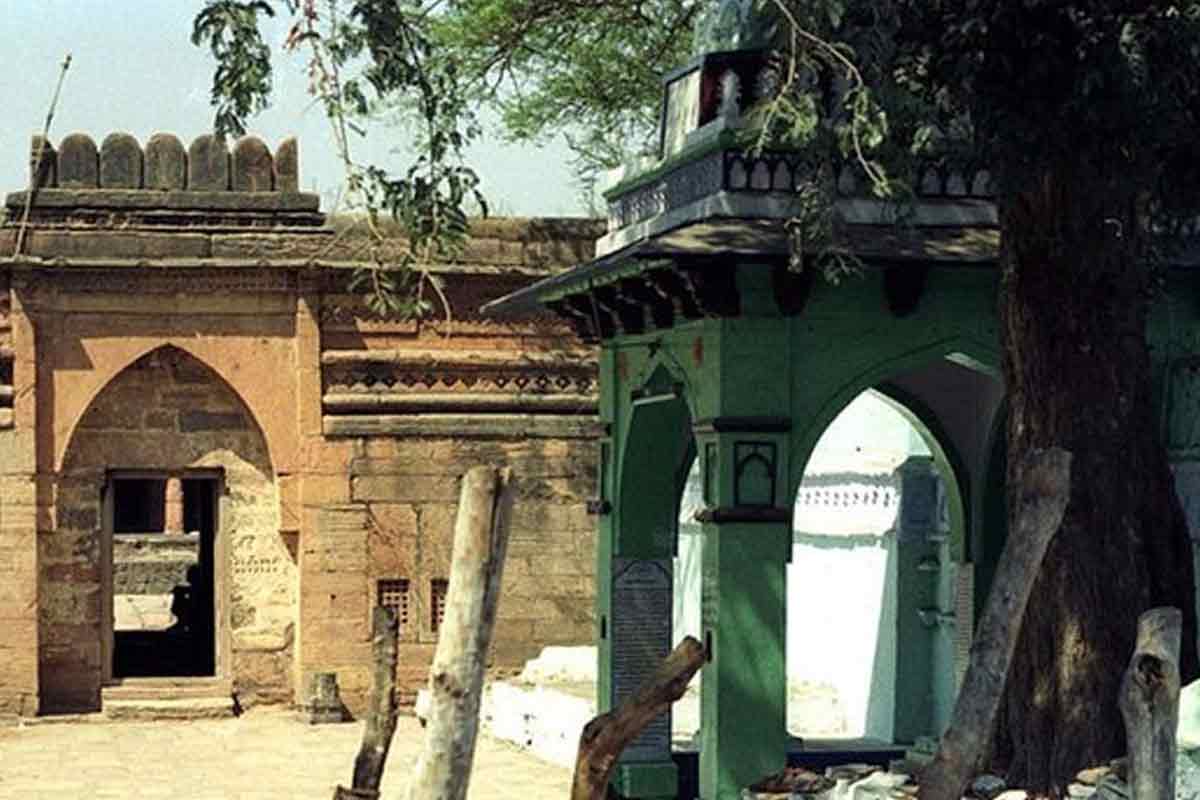 ‘স্পর্শকাতর’ ভোজশালায় নমাজে না সুপ্রিম কোর্টের, মুসলিম পক্ষের আর্জি খারিজ সুপ্রিম কোর্টের