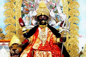 বিপদের মেঘ কাটবে সংসারে, জুলাইয়ের কোন দু’দিন করবেন বিপত্তারিণী ব্রত?