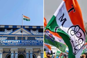 ভাঙনের মরশুমে এবার চাঁপদানি পুরসভা হাতছাড়া তৃণমূলের, চেয়ারম্যান-সহ পদ ছাড়লেন ১৯ কাউন্সিলর