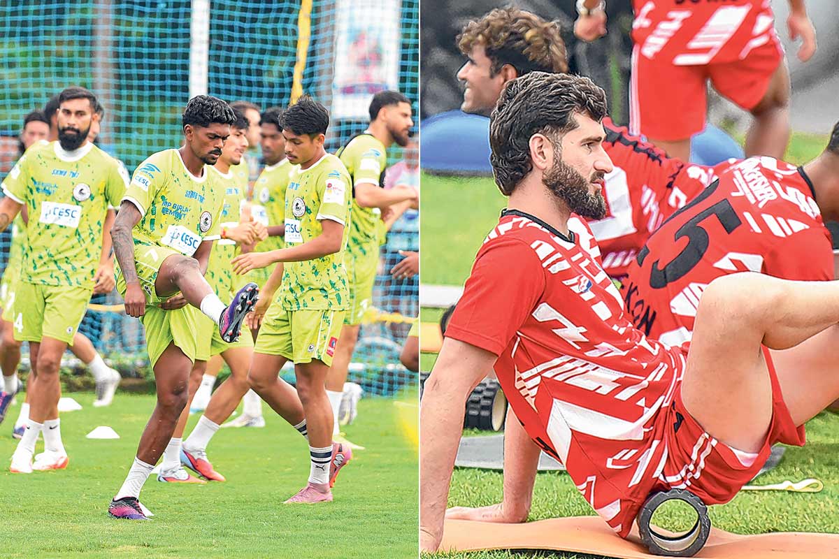 Practice moments ahead of the Mohun Bagan vs East Bengal clash