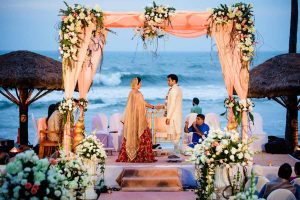 সমুদ্র বা পাহাড়ের কোলে বিয়ে করতে চান? বাংলায় ‘ডেস্টিনেশন ওয়েডিং’য়ের ব্যবস্থায় পর্যটন দপ্তর