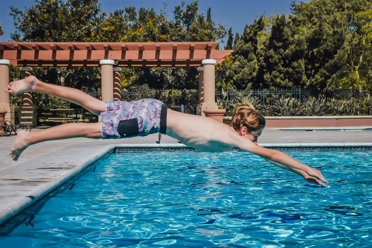 shallow pool headfirst dive Shallow can cause paralysis or death.