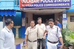 পুলিশকে মারধর, এলাকায় তোলাবাজি! গ্রেপ্তার হাওড়ার প্রাক্তন কাউন্সিলর রুস্তম