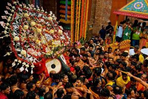 ভেদাভেদহীন মহামিলন, শ্রীমন্দির ছেড়ে কেন রাজপথে নামেন জগতের নাথ?